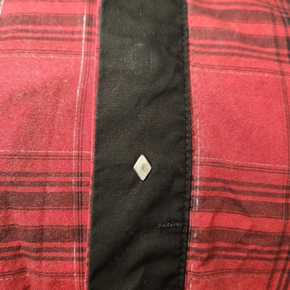 Vintage Guess plaid buttonup shirt - Picture 7 of 11